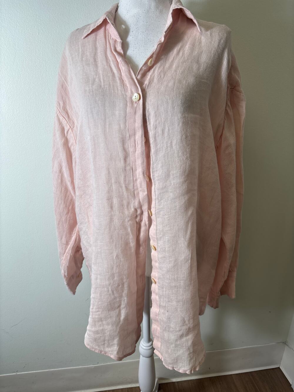 Vitamin A Pink Long Sleeve Gauzy Linen Button Up Shirt Sz S